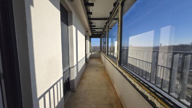 Stan, Trosoban, Prodaja, 85m2, Živka Petrovića