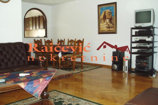 prodaja, kuca,
brace-jerkovic-vozdovac-beograd, 574115, cetvorosoban-nikole-besevica