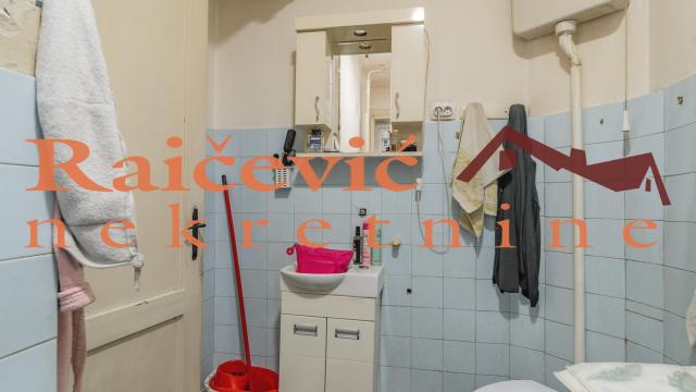 Stan, Dvosoban, Prodaja, 65m2, Centar, Zemun, Vrtlarska