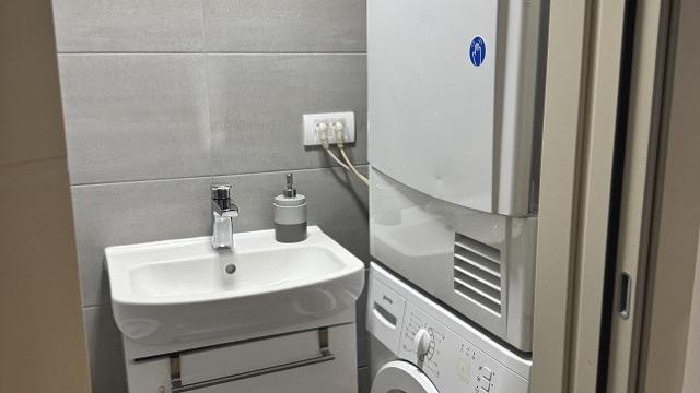 Stan, četvorosoban, Izdavanje, 90m2, Kotež 2, Gradska lokacija, Kikindska