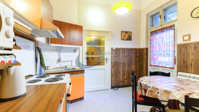 Stan, četvoroiposoban, Prodaja, 113m2, Andrićev venac, Stari grad, Kneza Miloša