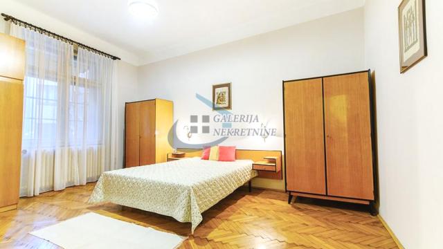 Stan, četvoroiposoban, Prodaja, 113m2, Andrićev venac, Stari grad, Kneza Miloša