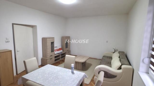 Stan, Jednosoban, Izdavanje, 36m2, Venac, Gradska lokacija, Sombor