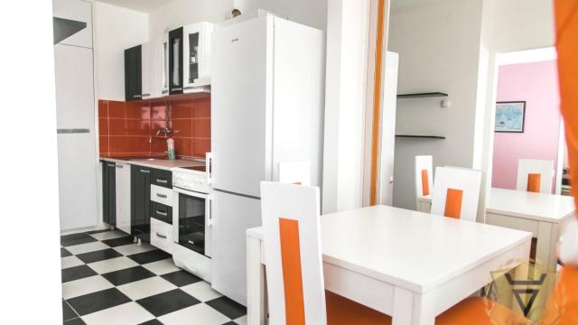 Stan, Trosoban, Izdavanje, 70m2, Blok 21, Novi Beograd, Bulevar Mihaila Pupina