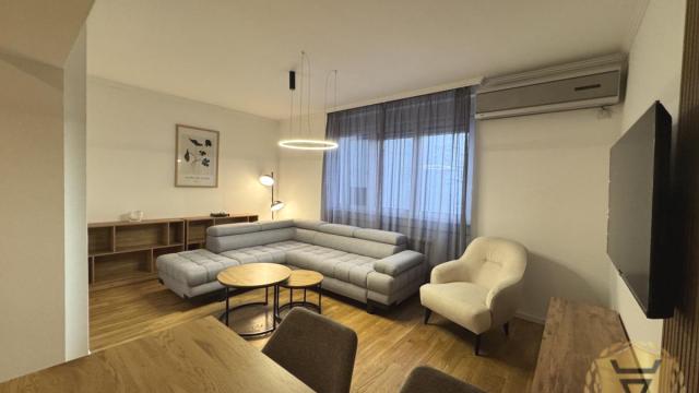 Stan, Dvoiposoban, Izdavanje, 64m2, Hram svetog Save, Vračar, Braničevska