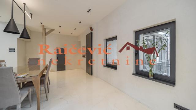 Stan, Trosoban, Prodaja, 160m2, Centar, Stari grad, Nikole Spasica