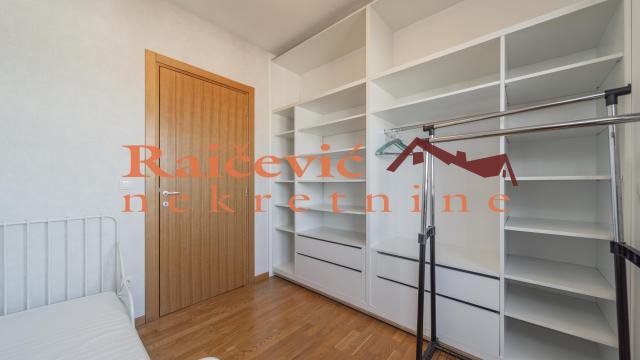 Stan, četvorosoban, Izdavanje, 98m2, Crveni krst, Vračar, Gajeva