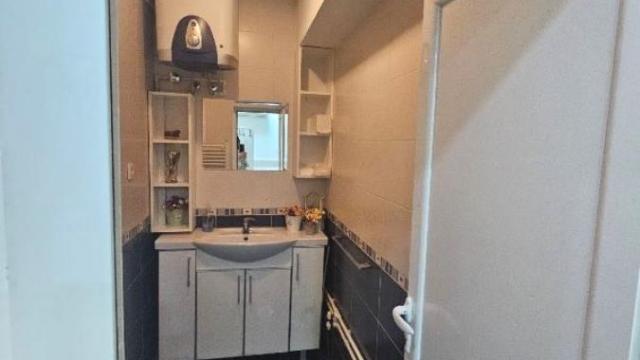 Poslovni prostor, Prodaja, 60m2, Hram svetog Save, Vračar, Lamartinova