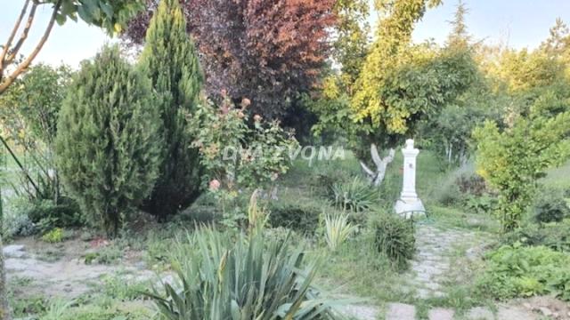 Kuća, četvorosoban, Prodaja, 131m2, Novi Slankamen, Okolno mesto, Indjija