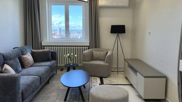 Stan, Trosoban, Izdavanje, 72m2, Stojana Protića