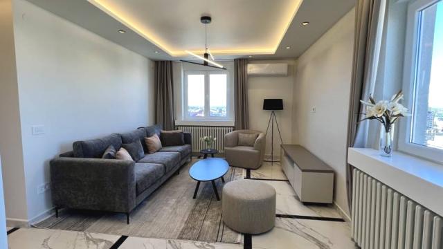 Stan, Trosoban, Izdavanje, 72m2, Stojana Protića