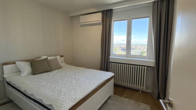 Stan, Trosoban, Izdavanje, 72m2, Stojana Protića