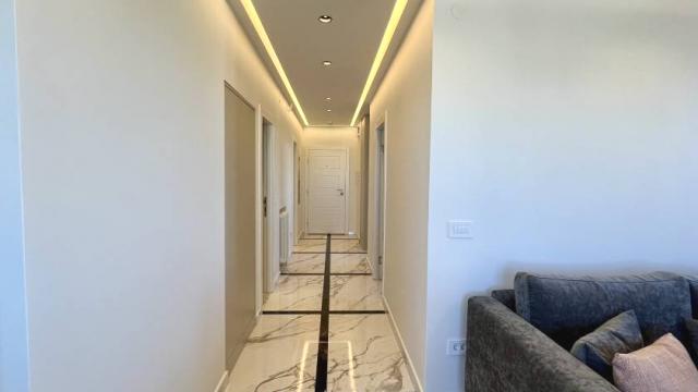 Stan, Trosoban, Izdavanje, 72m2, Stojana Protića