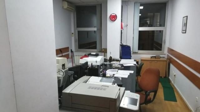 Poslovni prostor, četvorosoban, Prodaja, 145m2, Radnicka