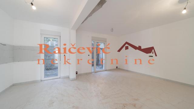 Stan, Trosoban, Prodaja, 95m2, Kaludjerica, Grocka, Kaludjerica