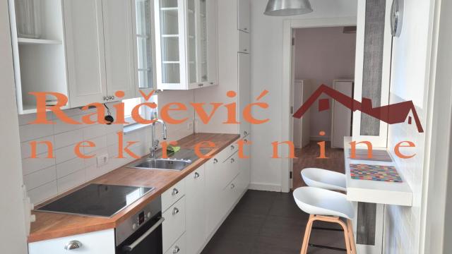 Stan, Troiposoban, Izdavanje, 98m2, Dorćol, Stari grad, Cara Dusana