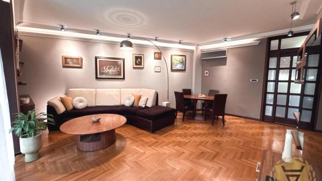 Stan, Dvosoban, Izdavanje, 73m2, Blok 22, Novi Beograd, Antifašističke borbe