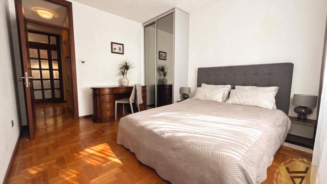 Stan, Dvosoban, Izdavanje, 73m2, Blok 22, Novi Beograd, Antifašističke borbe