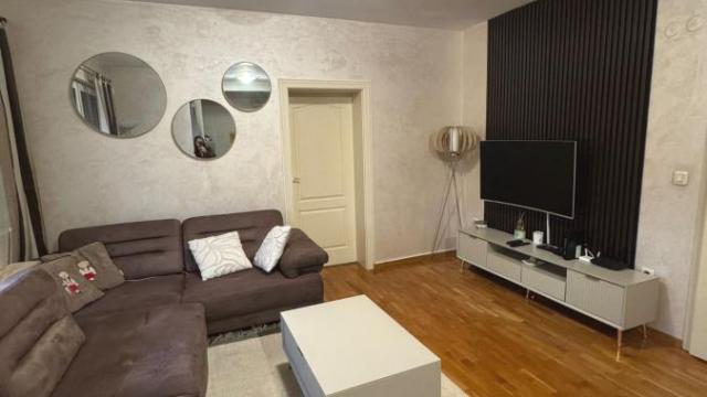 Stan, Trosoban, Izdavanje, 73m2, Saobraćajni fakultet, Voždovac, Jovanička