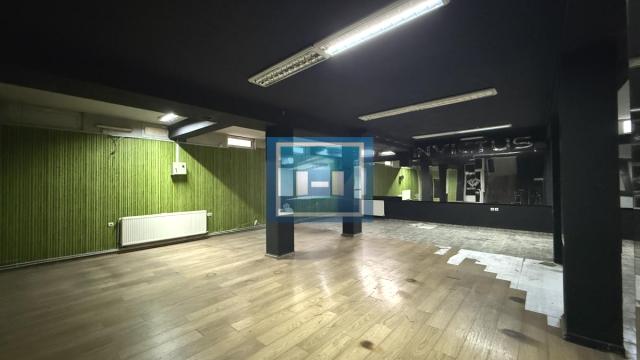 Poslovni prostor, Dvoiposoban, Izdavanje, 165m2, Jagodina