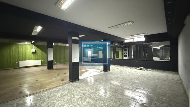 Poslovni prostor, Dvoiposoban, Izdavanje, 165m2, Jagodina