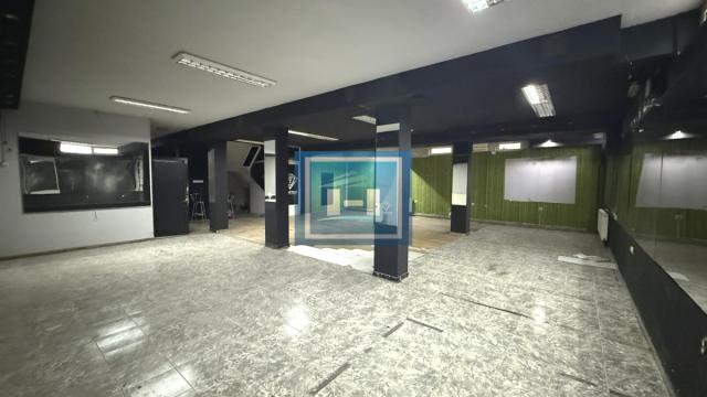 Poslovni prostor, Dvoiposoban, Izdavanje, 165m2, Jagodina
