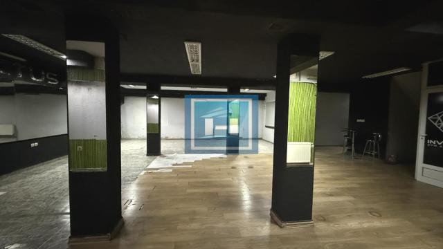 Poslovni prostor, Dvoiposoban, Izdavanje, 165m2, Jagodina