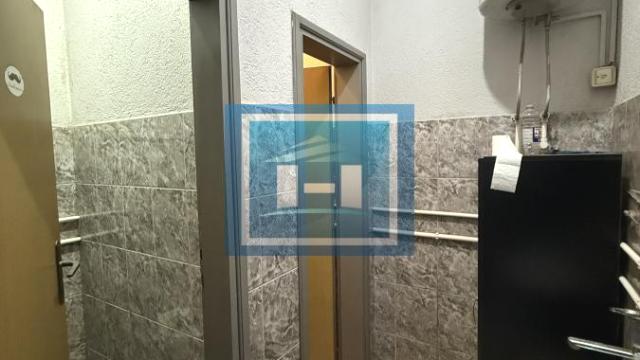 Poslovni prostor, Dvoiposoban, Izdavanje, 165m2, Jagodina