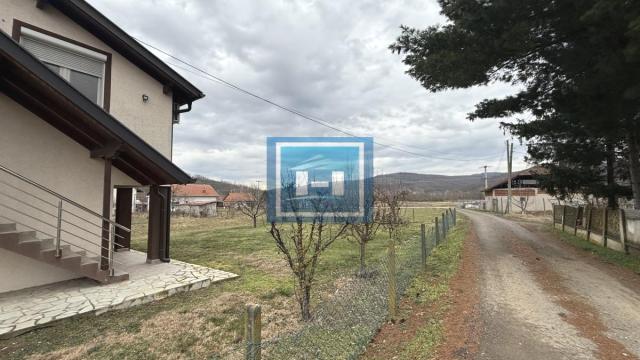 Kuća, Prodaja, 214m2, Glavinci, Okolno mesto, Jagodina