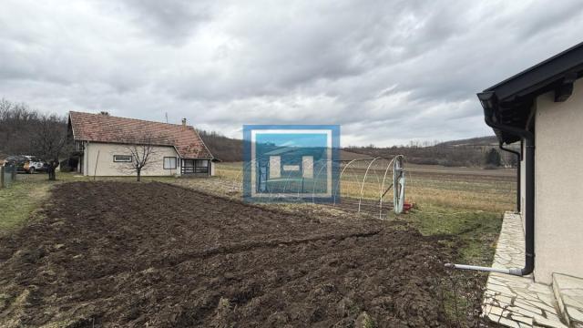 Kuća, Prodaja, 214m2, Glavinci, Okolno mesto, Jagodina
