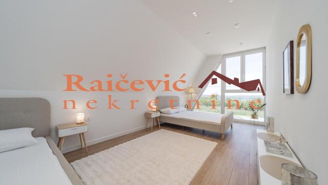 Kuća, Petosoban, Prodaja, 360m2, Sopot (mesto), Sopot, Mali Pozarevac