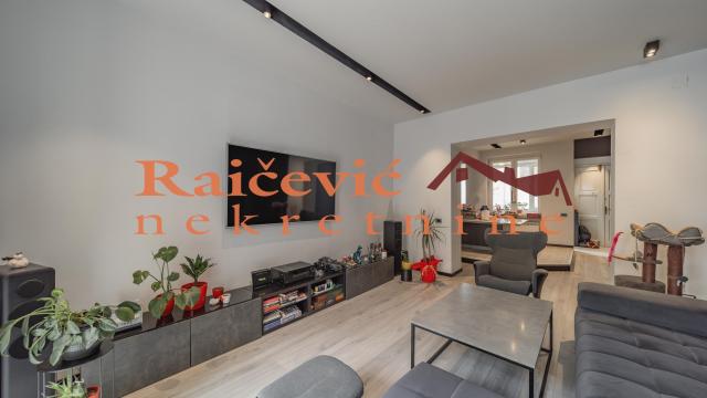 Stan, Trosoban, Prodaja, 83m2, Centar, Savski venac, Admirala Geprata