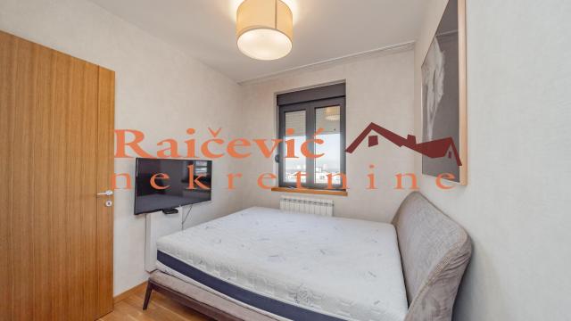 Stan, četvorosoban, Izdavanje, 98m2, Crveni krst, Vračar, Gajeva