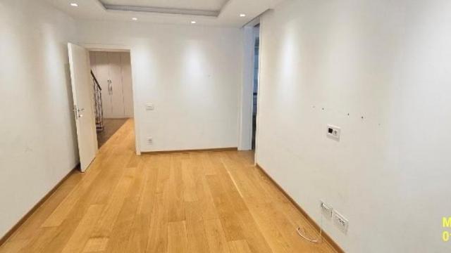 Stan, Dvosoban, Prodaja, 148m2, Hram svetog Save, Vračar, Sokolska