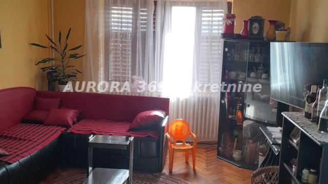 Kuća, Prodaja, 394m2, Futog, Novi Sad, Novi Sad