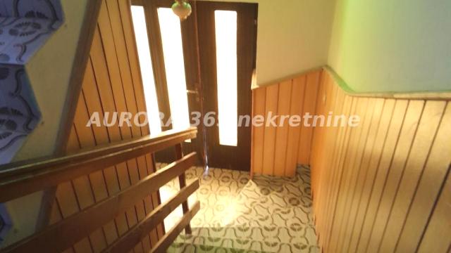 Kuća, Prodaja, 394m2, Futog, Novi Sad, Novi Sad