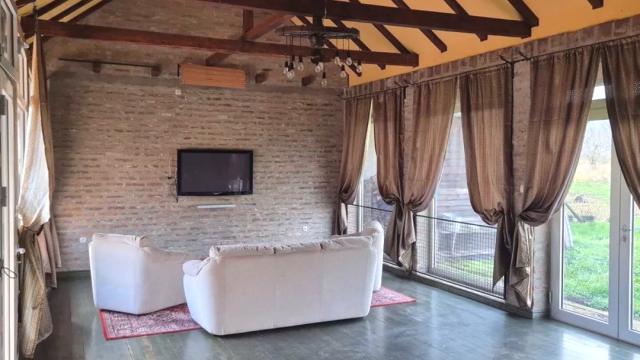 Kuća, Petosoban i veći, Prodaja, 360m2, Klenak, Okolno mesto, Klenak