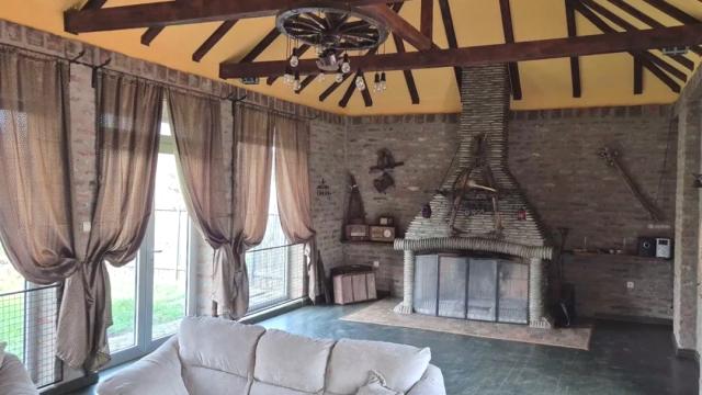 Kuća, Petosoban i veći, Prodaja, 360m2, Klenak, Okolno mesto, Klenak