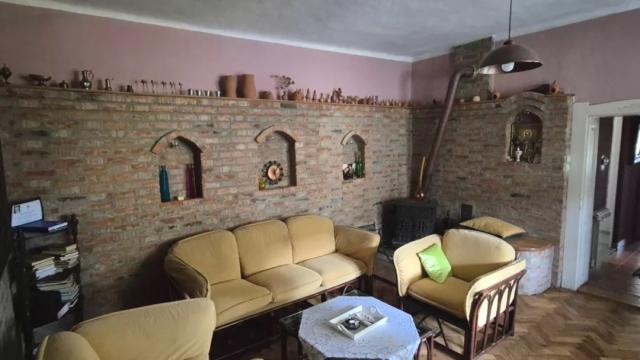 Kuća, Petosoban i veći, Prodaja, 360m2, Klenak, Okolno mesto, Klenak