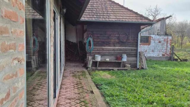 Kuća, Petosoban i veći, Prodaja, 360m2, Klenak, Okolno mesto, Klenak