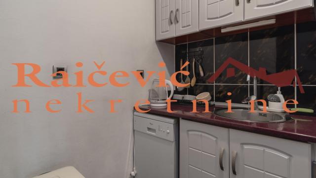 Stan, Dvosoban, Prodaja, 51m2, Gornji grad, Zemun, Medlinska