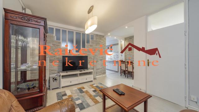 Stan, Trosoban, Prodaja, 64m2, Blok 21, Novi Beograd, Bulevar Zorana Djindjica