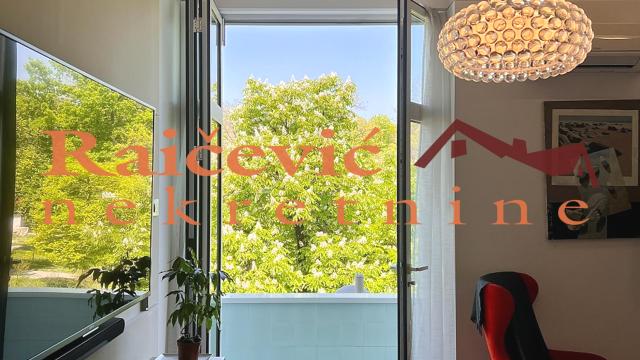 Stan, Dvosoban, Izdavanje, 65m2, Centar, Stari grad, Pariska