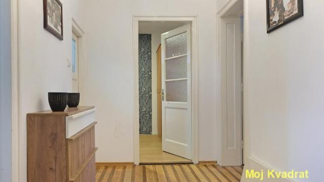 Stan, Trosoban, Prodaja, 66m2, Ekonomski fakultet, Savski venac, Lička