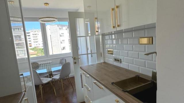 Stan, Dvosoban, Izdavanje, 53m2, Crveni krst, Vračar, Jovana Rajića