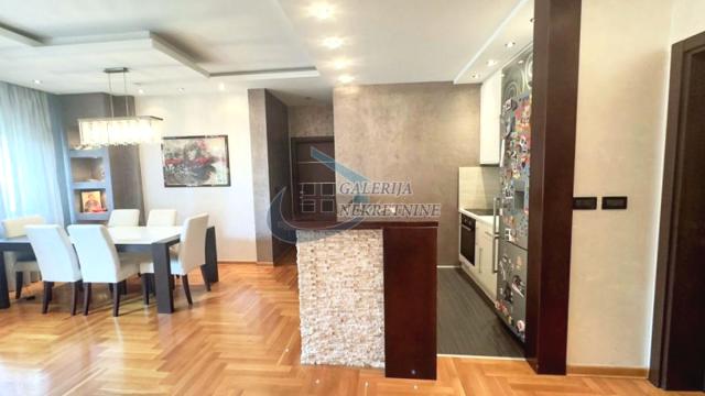 Stan, četvorosoban, Izdavanje, 97m2, Crveni krst, Vračar, Vojvode Šupljikca