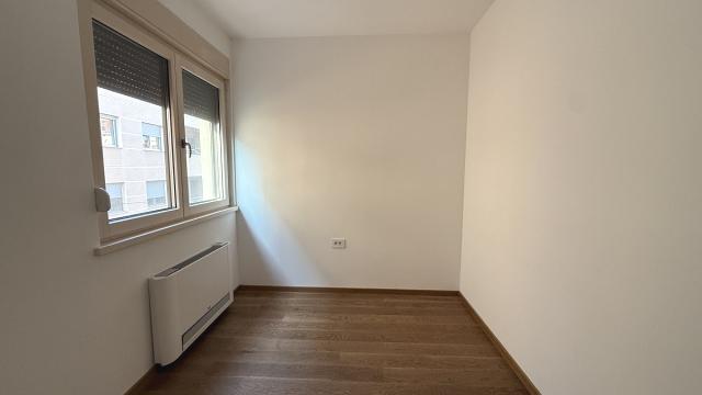 Stan, četvorosoban, Prodaja, 89m2, Stojana Protića