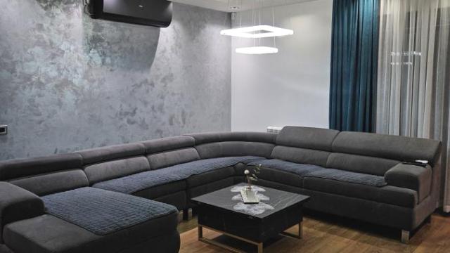 Kuća, četvorosoban, Izdavanje, 200m2, Ledine, Novi Beograd, Majke Jugovića