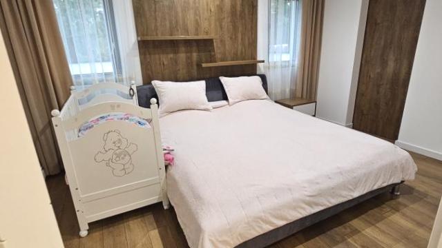 Kuća, četvorosoban, Izdavanje, 200m2, Ledine, Novi Beograd, Majke Jugovića