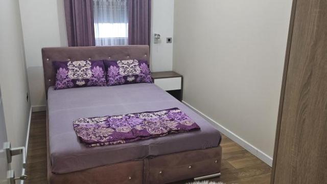 Kuća, četvorosoban, Izdavanje, 200m2, Ledine, Novi Beograd, Majke Jugovića